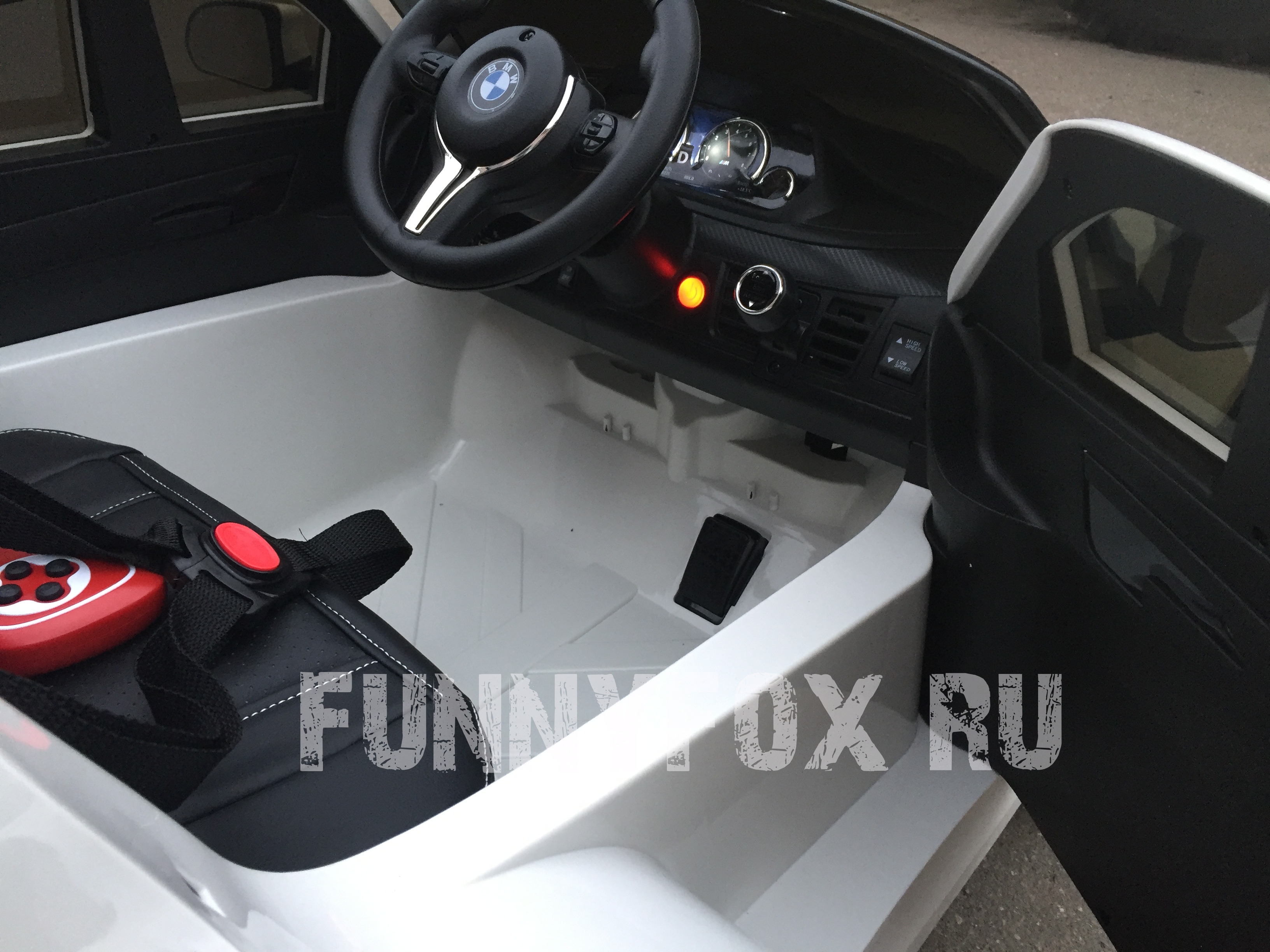 Детский электромобиль BMW X6M JJ2199 - купить в магазине FunnyFox