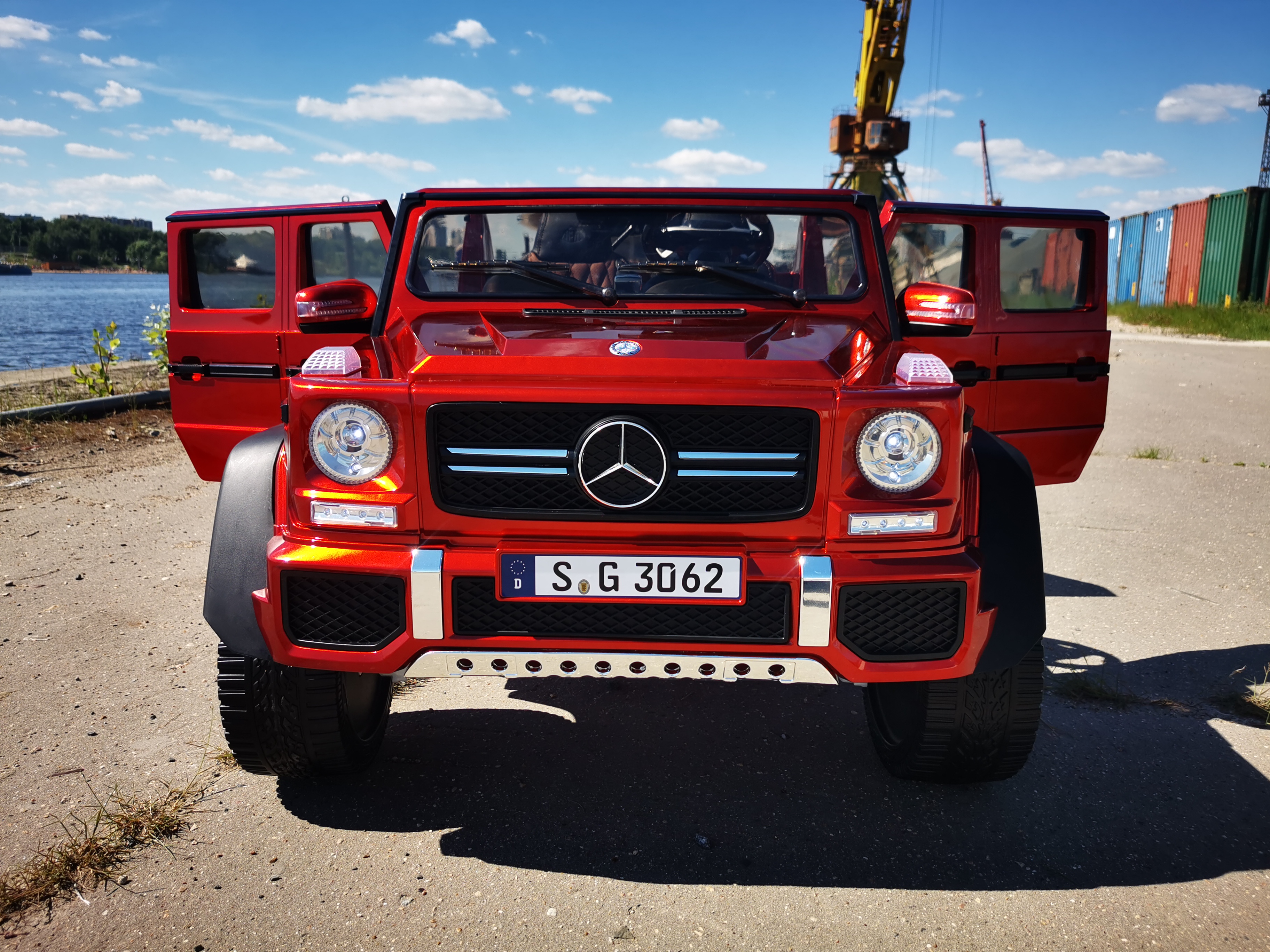 Детский электромобиль Mercedes-Benz Maybach G650 AMG 4WD (двухместный) -  купить в магазине FunnyFox